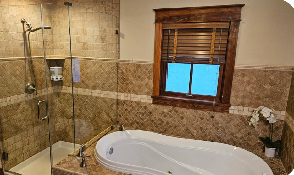 Primary ensuite bathroom