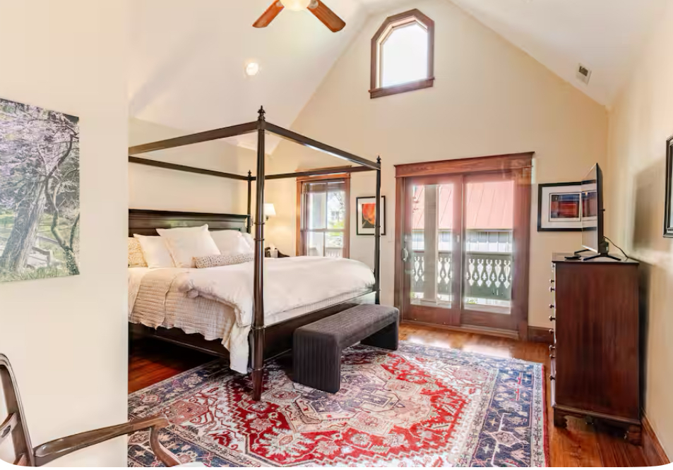 Primary second-floor king suite